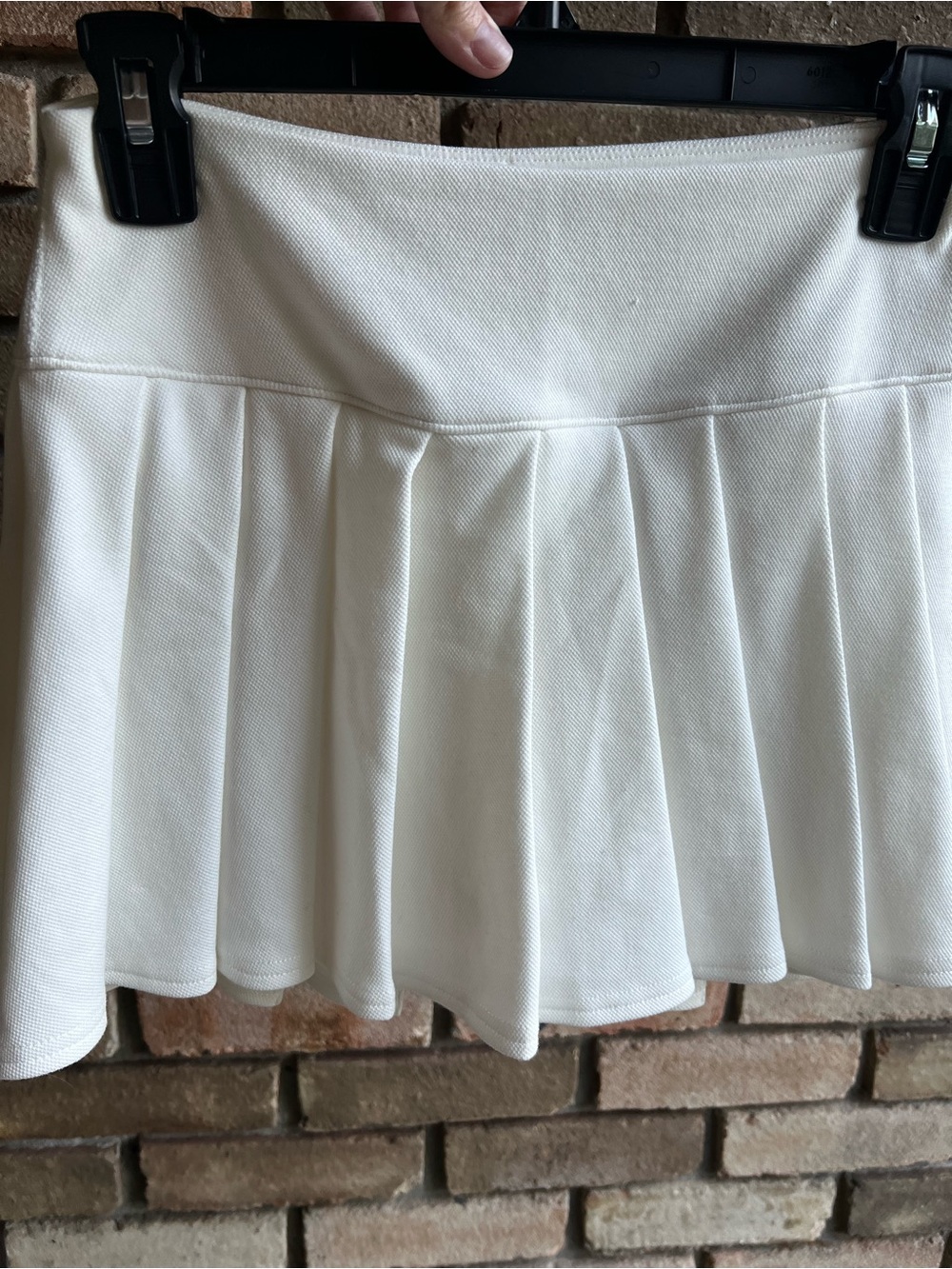 Garage NWT pleated skort